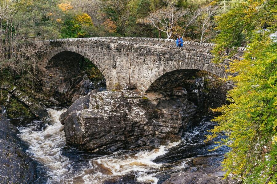 From Inverness: Loch Ness Guided Day Trip - The guides are a major part of the value