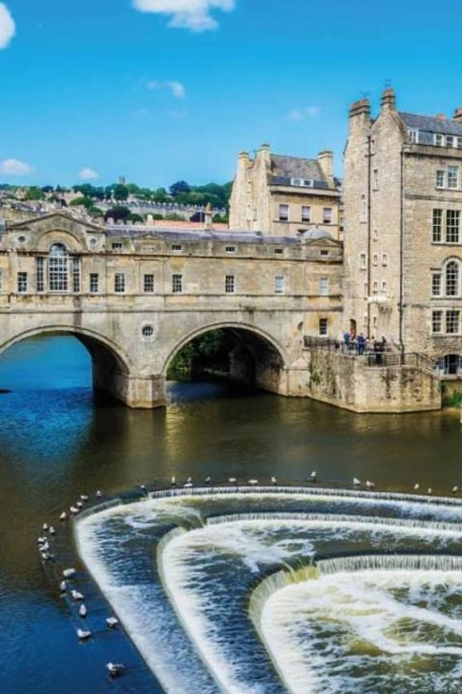 From London: Bath and the Cotswolds Full-day Tour - A short walking tour through Bath