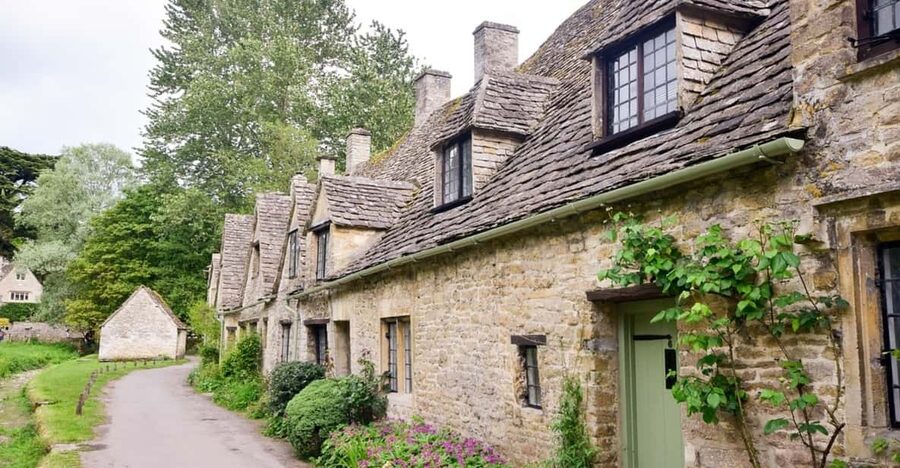From London: Cotswolds Villages Small Group Day Tour - Key points at a glance