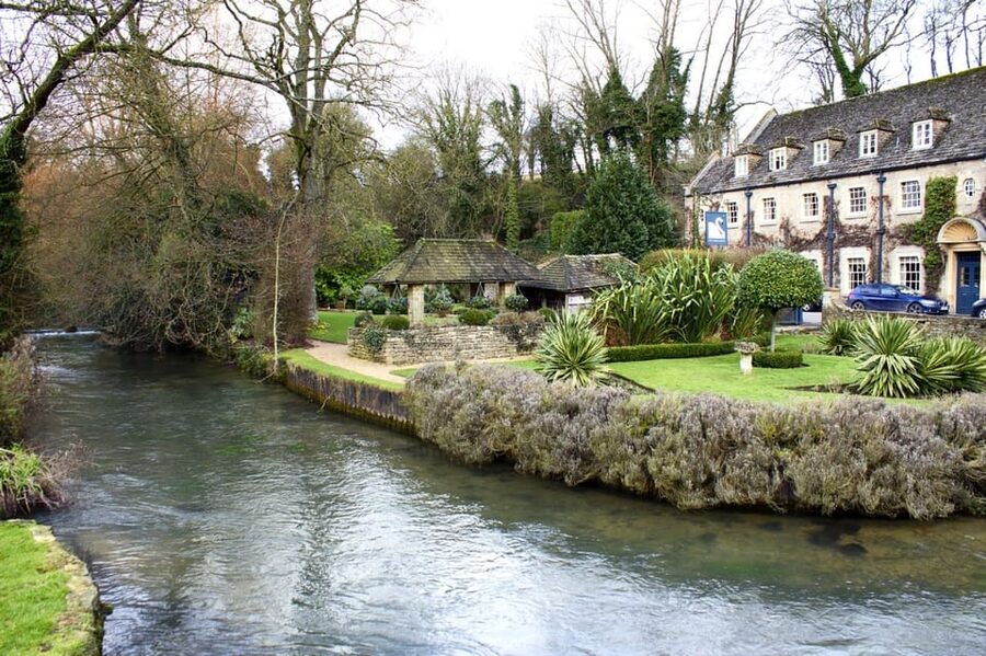 From London: Cotswolds Villages Small Group Day Tour - Who should book this day trip