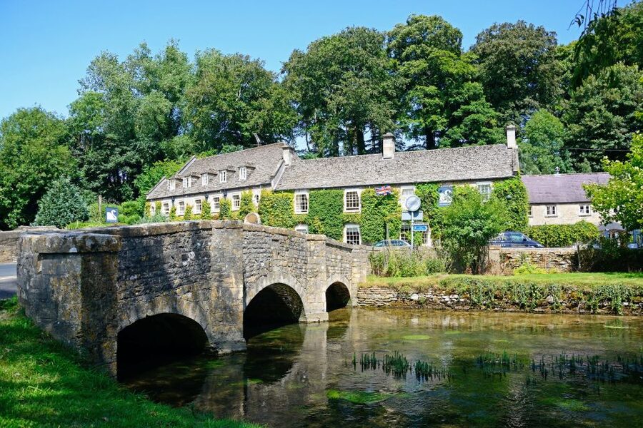 From London: Full-Day Cotswolds Small-Group Tour - Timing, walking, and weather