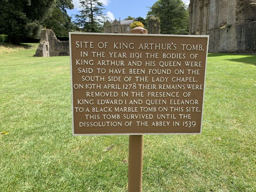 From London: Glastonbury and Cheddar Gorge Guided Day Trip - A long Somerset day from London