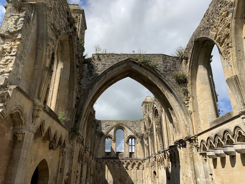 From London: Glastonbury and Cheddar Gorge Guided Day Trip - Passing Wells on the way west