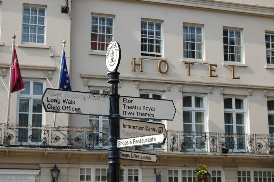 From London: Half-Day Trip to Windsor with Castle Tickets - Key points to know before you book