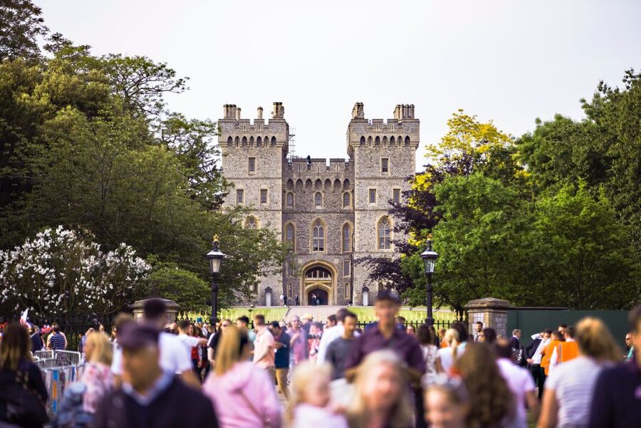 From London: Half-Day Trip to Windsor with Castle Tickets - How much Windsor town can you see?