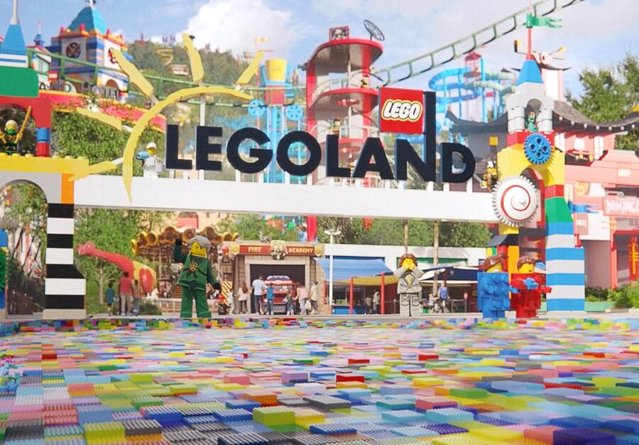 From London: LEGOLAND® Windsor Resort Entry & Coach Transfer - Minifigure Speedway races both ways