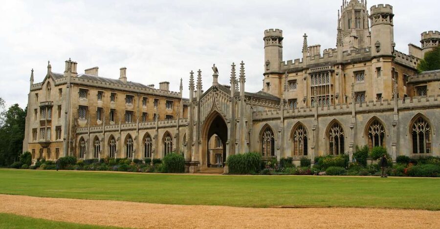 From London: Oxford & Cambridge Day Tour - King’s College Chapel, the grand Cambridge finish