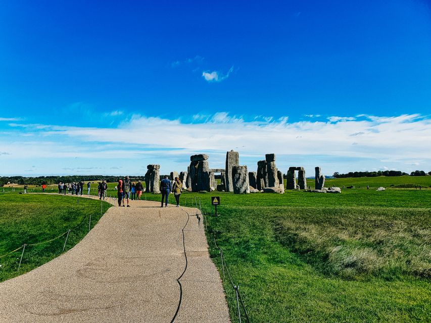 From London: Stonehenge and Bath Day Trip with Ticket - Bath in 2 hours and 45 minutes