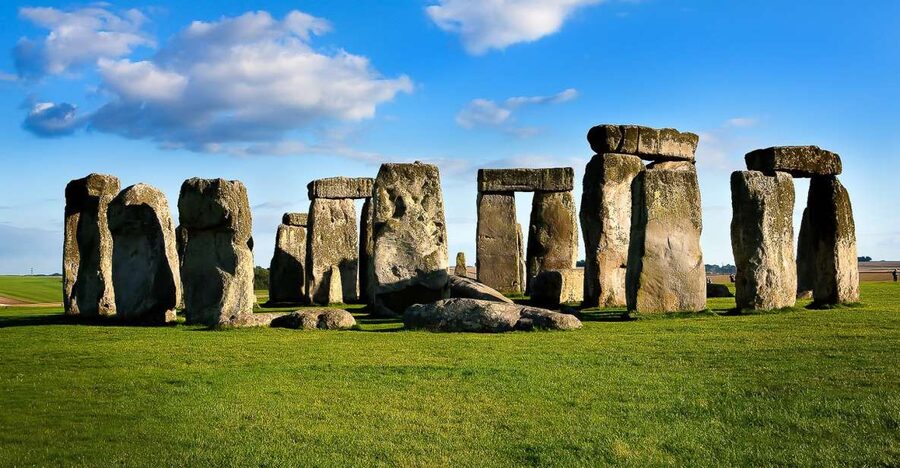 From London: Stonehenge and Bath Day Trip with Ticket - The ride to Stonehenge across Salisbury Plain