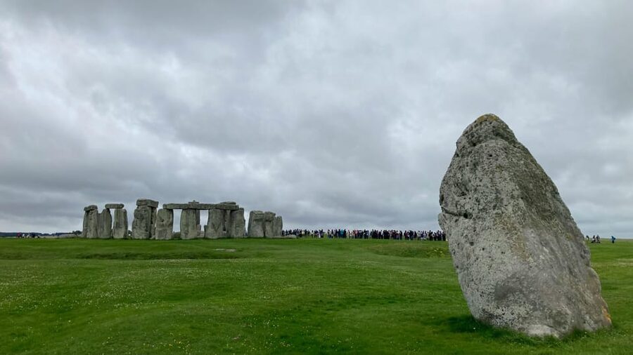 From London: Stonehenge Day Trip with Audioguide - Meeting at Victoria Station