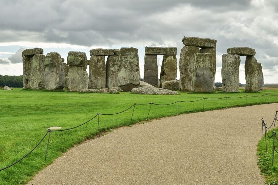 From London: Stonehenge Morning Day Trip with Admission - Who this morning tour suits best