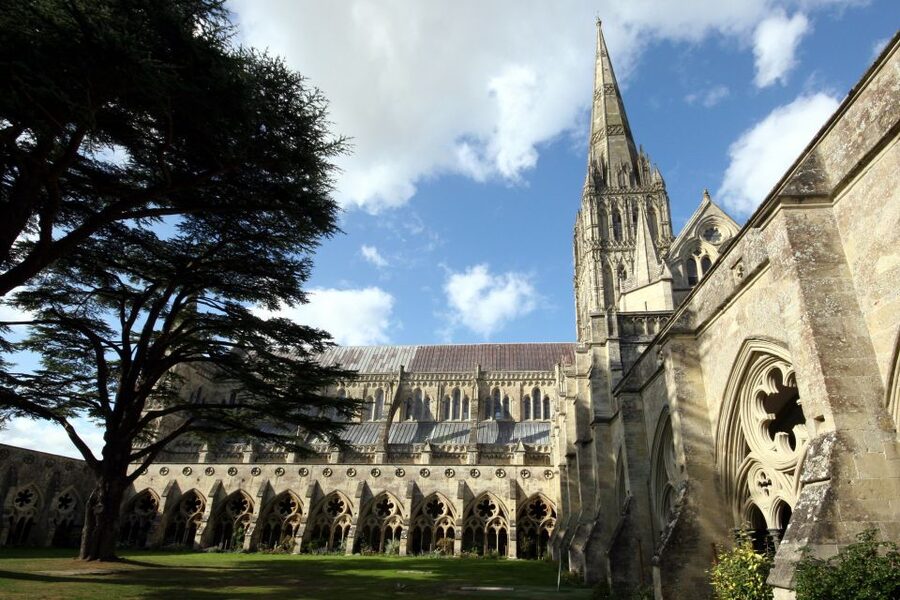 From London: Stonehenge, Windsor and Salisbury Guided Tour - Final verdict: a strong sampler, not a slow study