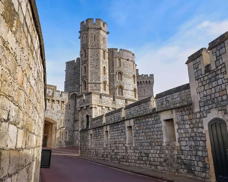 From London: Stonehenge & Windsor Castle Tour with Tickets - Food, breaks, and the price of a packed day