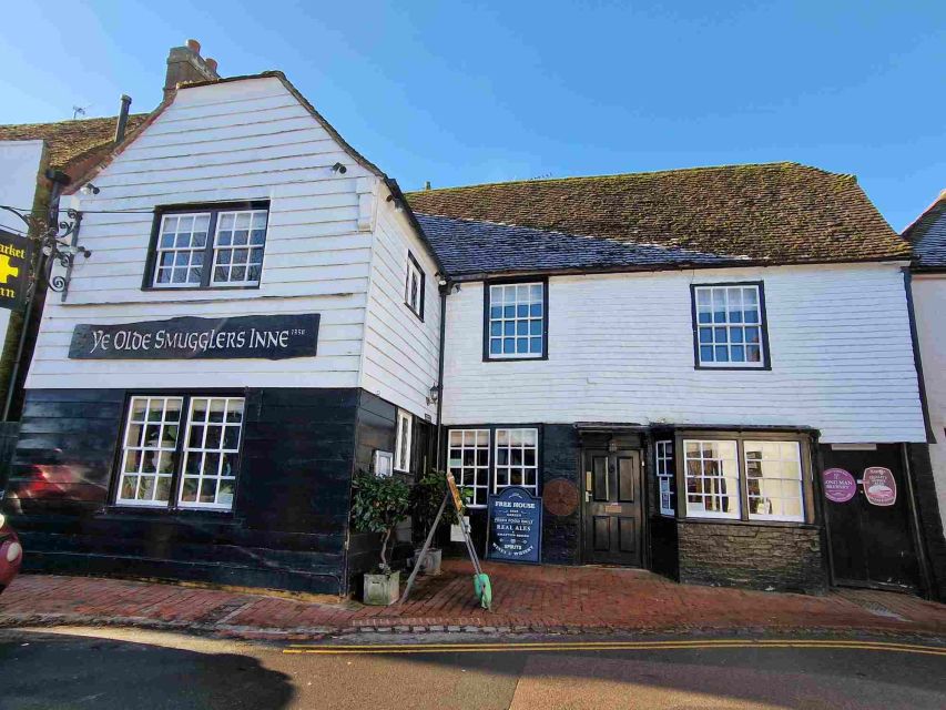From London: Sussex Villages and White Cliff Guided Tour - South Downs air and the Seven Sisters viewpoint
