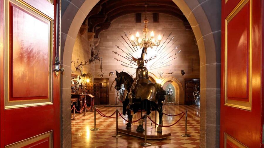 From London: Warwick Castle Day Trip by Rail - Who should book this Warwick Castle trip?