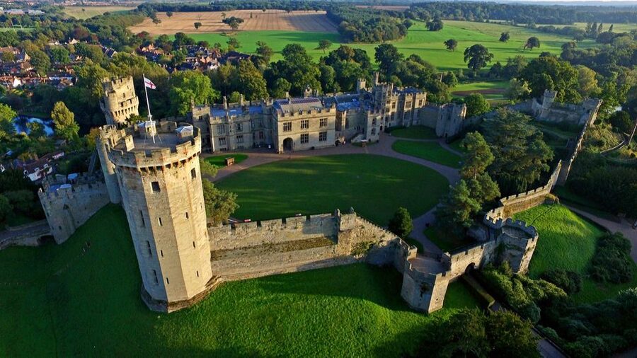 From London: Warwick Castle Day Trip by Rail - Jousting, archery, and birds of prey