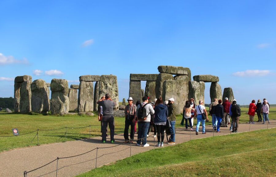 From London: Windsor Castle and Stonehenge Day Trip - Key points to know