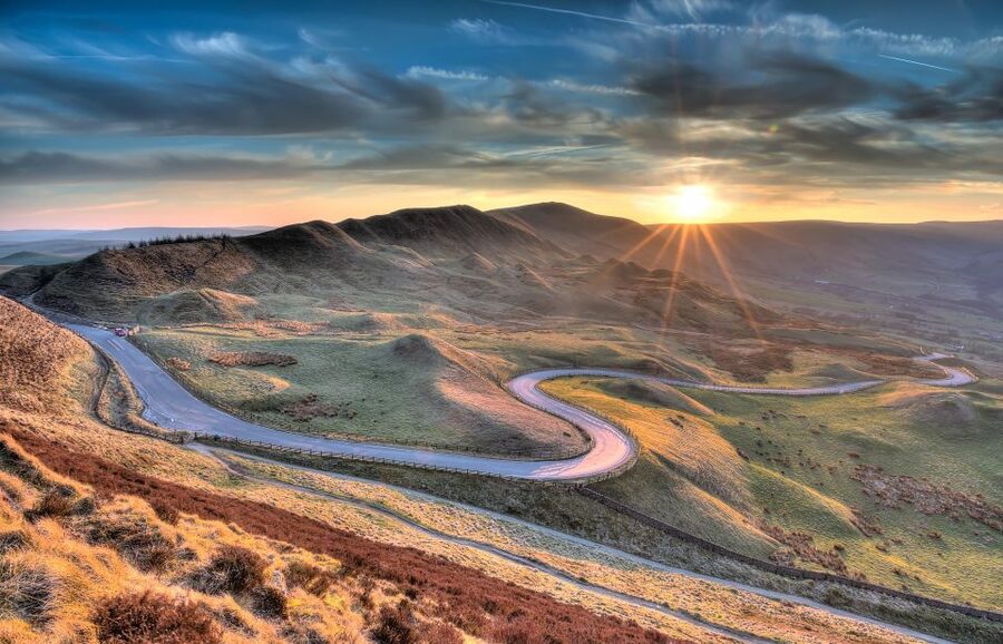 From Manchester: Chatsworth and the Peak District Tour - The Peak District by mini-coach