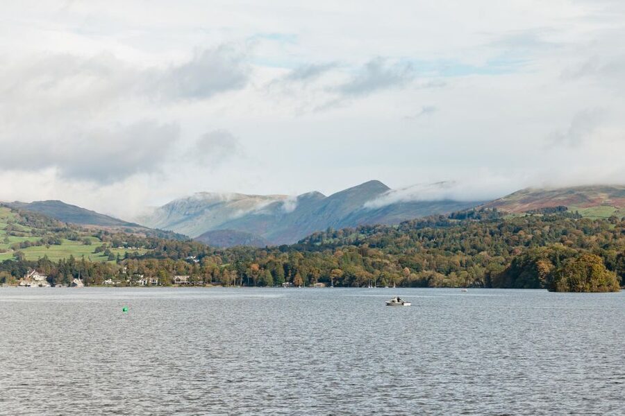 From Manchester: Lake District Bus Tour & Windermere Cruise - Is $104 good value?