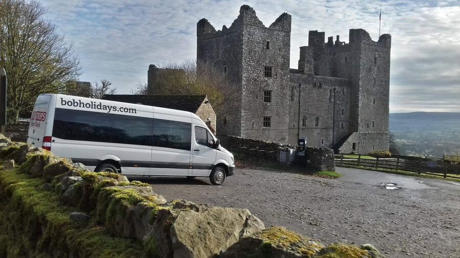From York: Full-Day Yorkshire Dales Tour - The guides are a major part of the value