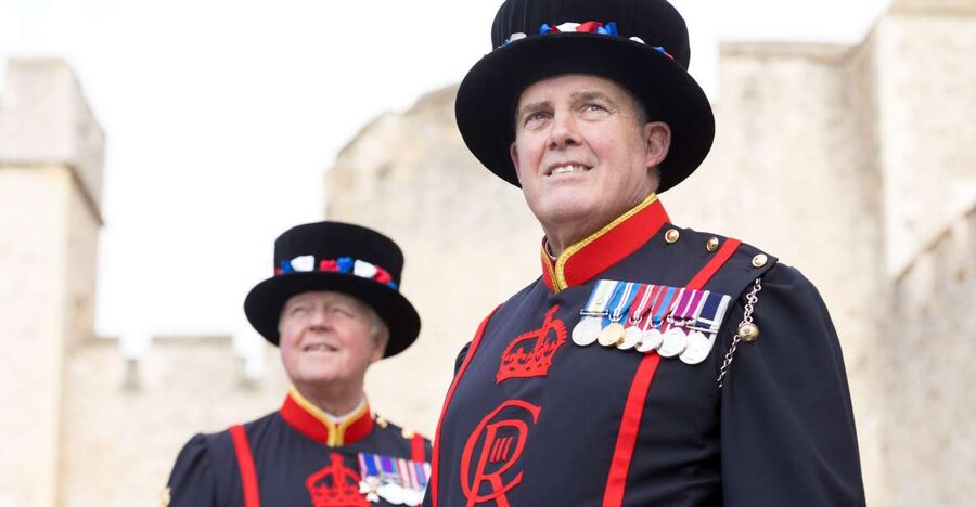 Full-Day London Experience: Tower, St. Pauls, Cruise & Guard - Starting at Victoria Coach Station
