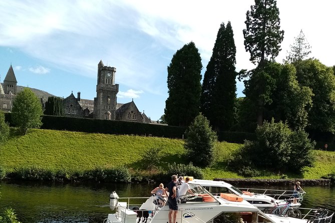 Full-Day Tour to the Scottish Highlands - Meeting Highland cattle at Kilmahog