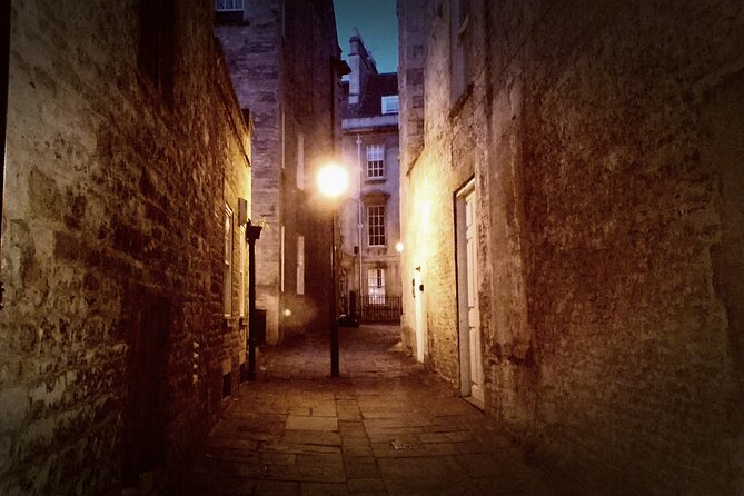 Fully Guided Bath Ghost Tours - Queen Street and Bath’s so-called Gin Alley