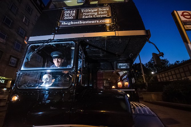 Ghost Bus Tour of York - The short walk and the haunted buildings
