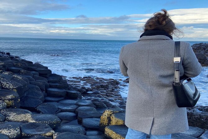 Giant's Causeway and Belfast City Murals Tour inc Game of Thrones Dark Hedges - Coach comfort, delays, and the return to the ship
