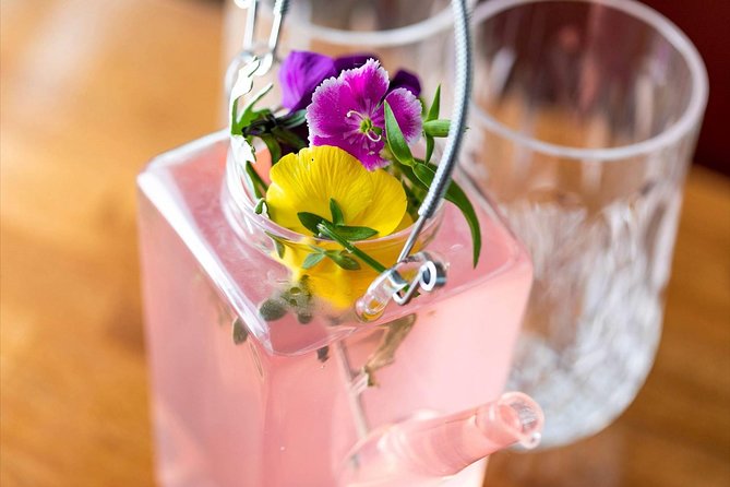 Glasgow Gin Tea Experience - What arrives on your tea table