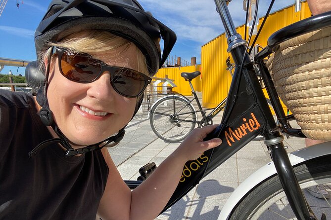 Glasgow Private Bike Tour: Highlights & Hidden Gems - Cycling beside the Clyde and Kelvin