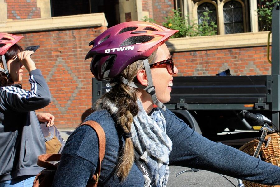 Grand London Half-Day Bicycle Tour - The guide is the heart of the experience