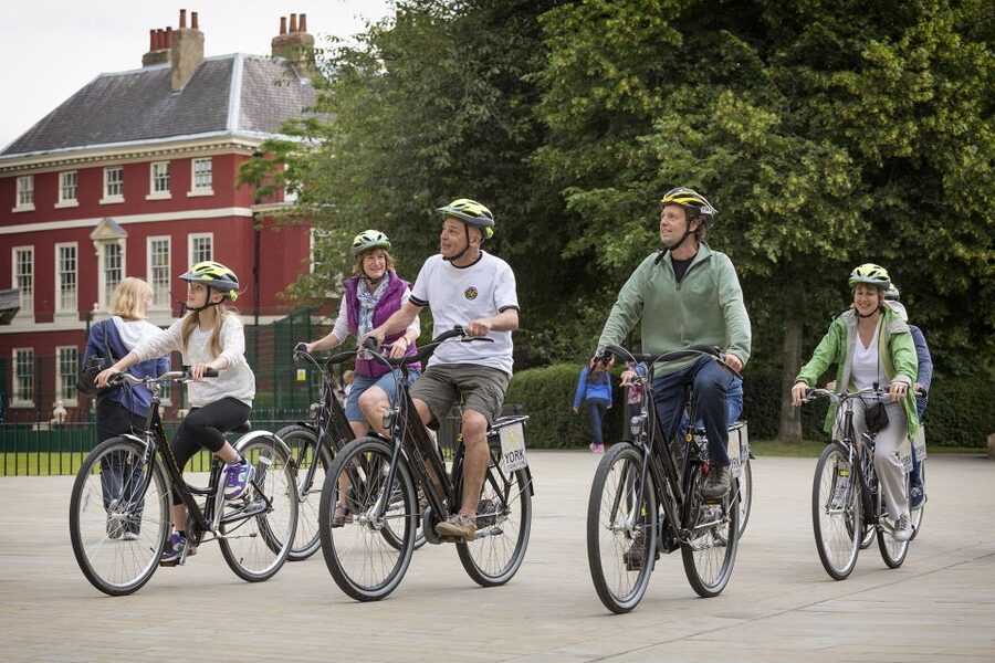 Guided Cycling Tour of York - Meeting Cecil and setting off from Walmgate