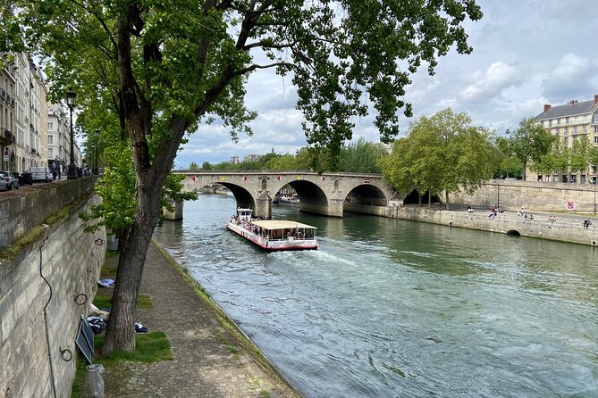 Guided Luxury Paris Day Trip with Optional Lunch at the Eiffel Tower - The tour-only choice gives you more freedom