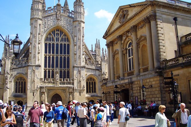 Guided tour to Bath & Stonehenge from Cambridge by Roots Travel. - At Stonehenge, the stones come with questions