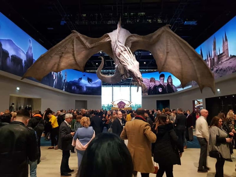 Harry Potter Studio Ticket & Tour of London Film Locations - Inside The Making of Harry Potter