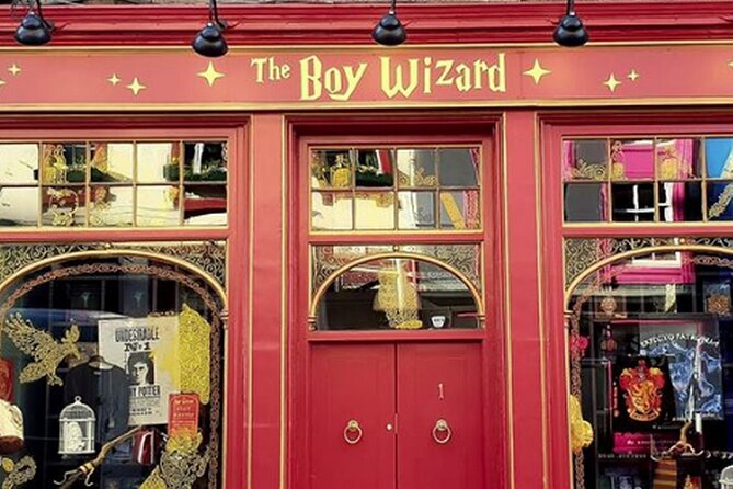 Harry Potter Tour & Edinburgh Castle Visit - Old Town streets, names, and city history