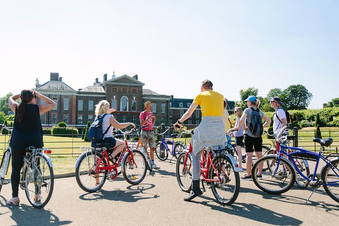 Highlights of Royal London Bike Tour including Hyde Park - The London Eye from the riverfront