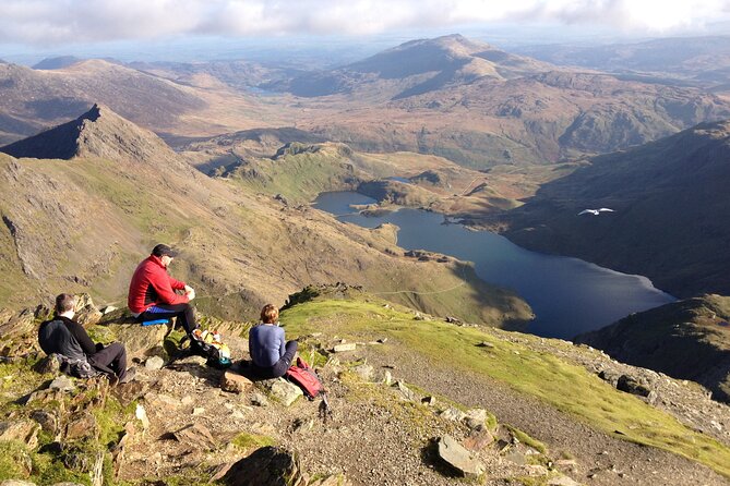 Hike to the summit of Snowdon! - Why a guide helps on a six-hour Snowdon hike
