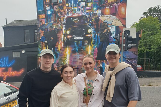 Iconic Belfast Black Cab Tour - Crossing to Shankill Road