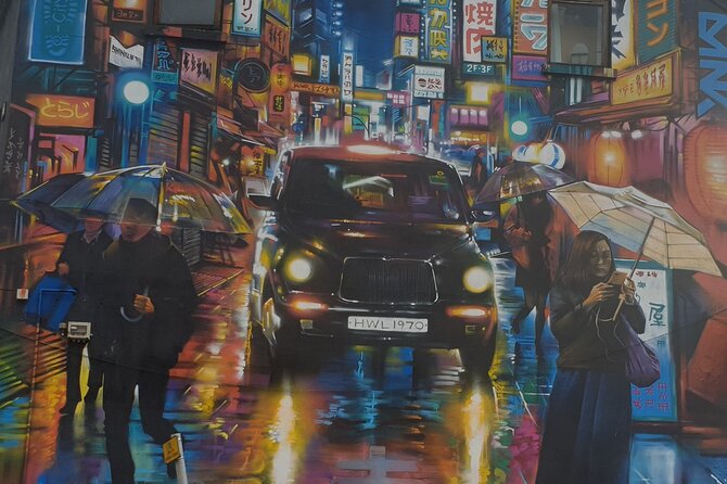 Iconic Belfast Black Cab Tour - A cab ride that leaves room for questions