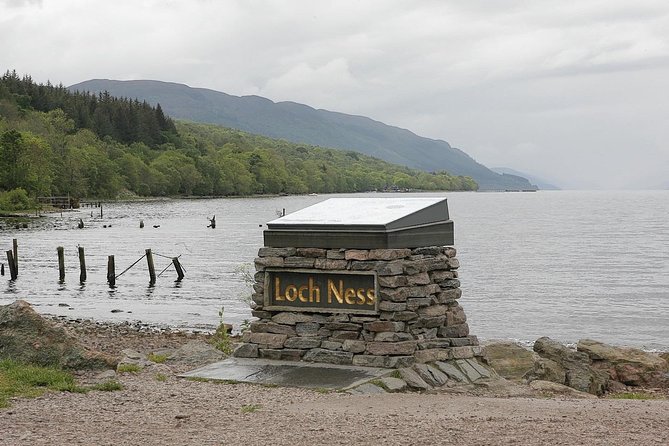 INVERGORDON PORT Tour of Culloden, Cairns & Cawdor Castle - Clava Cairns and the stones of the past