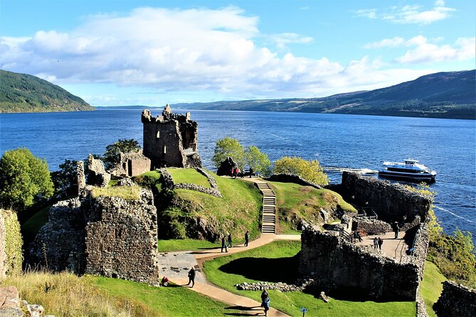 Invergordon Shore Excursion Highland Bucket List Tour - Urquhart Castle above Loch Ness