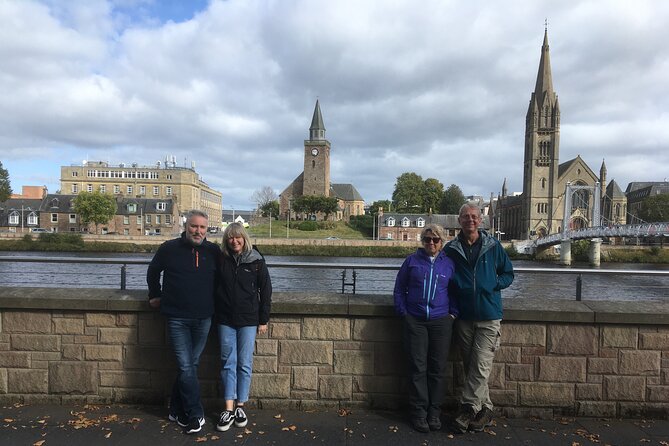 Inverness City Daily Walking Tour (11:30am, 2pm & 5pm) - Following the River Ness