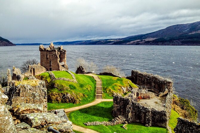 Inverness Highlands Bucket List Tour - Urquhart Castle and the best view of the day