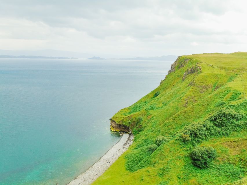 Inverness: Isle of Skye and Eilean Donan Castle Day Trip - Kilt Rock and the Quiraing show Skye’s rough edge