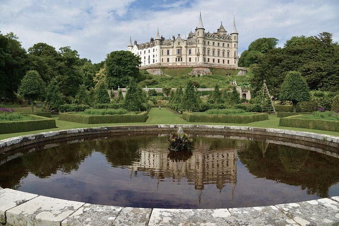Inverness: John O'Groats, Dunrobin Castle & the Far North - Golspie and the road toward Dunrobin