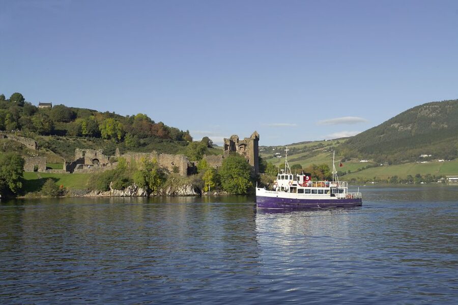 Inverness: Loch Ness Cruise, Castle, and Outlander Tour - Walking, weather, and family considerations