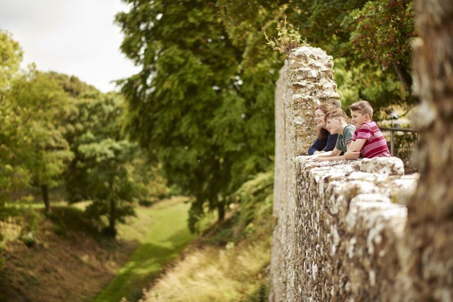 Isle of Wight: Carisbrooke Castle Entry Ticket - Food, rest, and the pace of the day