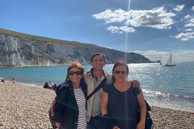 Isle of Wight - Day Tour from Brighton - What the guide and driver add